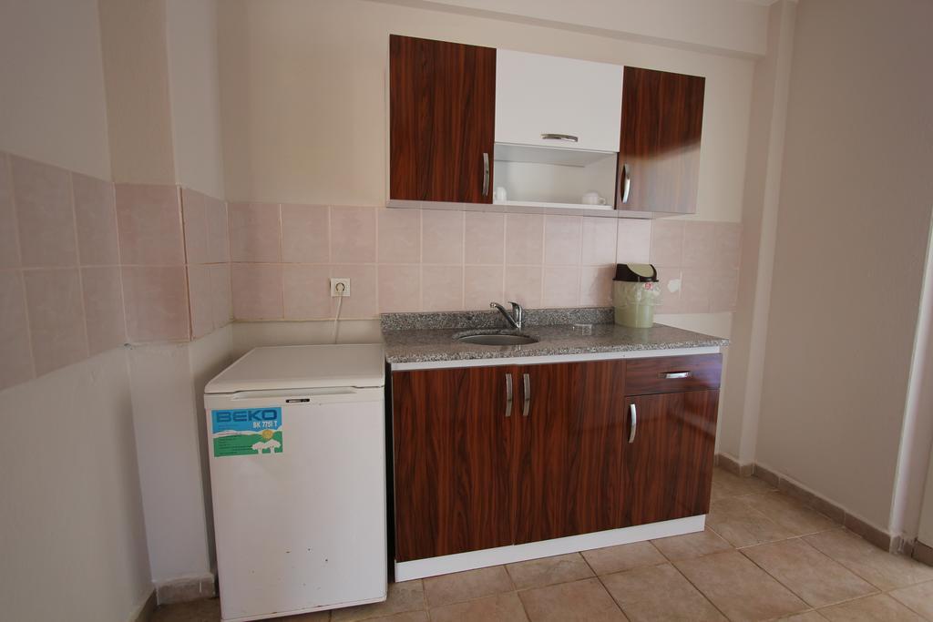Almila Side Suite Hotel Quarto foto