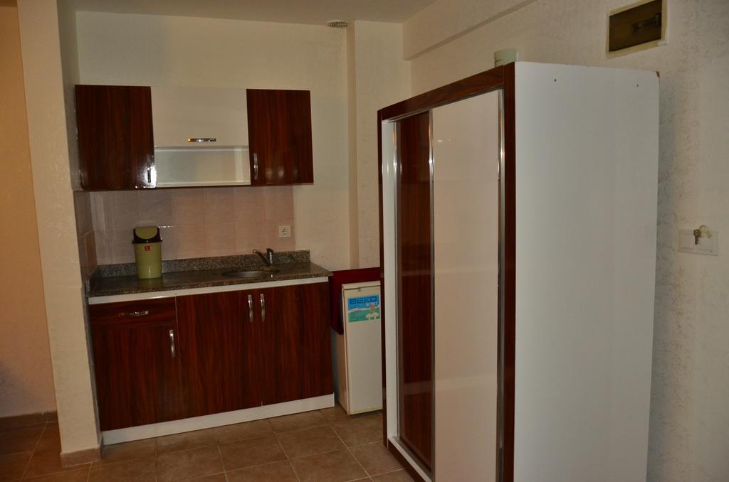 Almila Side Suite Hotel Quarto foto