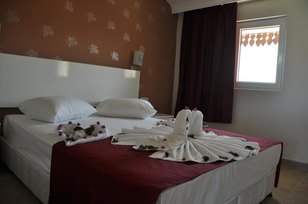 Almila Side Suite Hotel Quarto foto